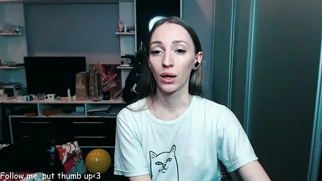 Natalimeowks online show from December 31, 4:14 pm