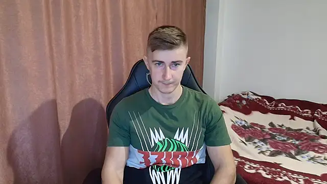 Todhorny9873 online show from December 11, 8:15 am