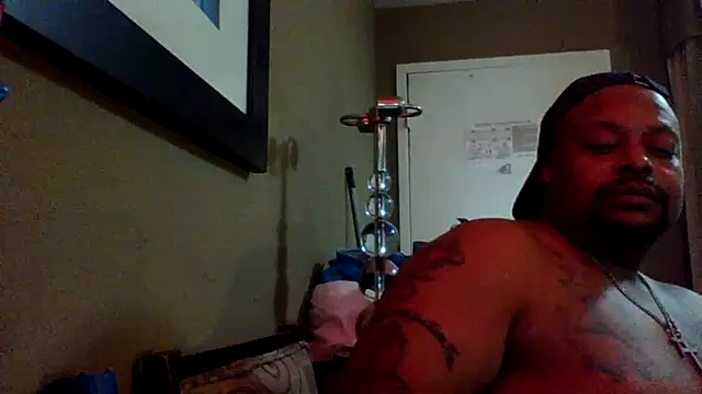 Snapshot of blaccowboy88 chatting on June 19, 10:08 am blaccowboy88 online show from June 19, 10:08 am