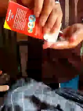 Snapshot of prit720 chatting on June 19, 9:02 am prit720 online show from June 19, 9:02 am