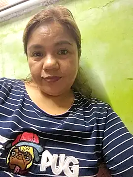 Snapshot of ambersmile chatting on November 24, 2:00 am ambersmile online show from November 24, 2:00 am