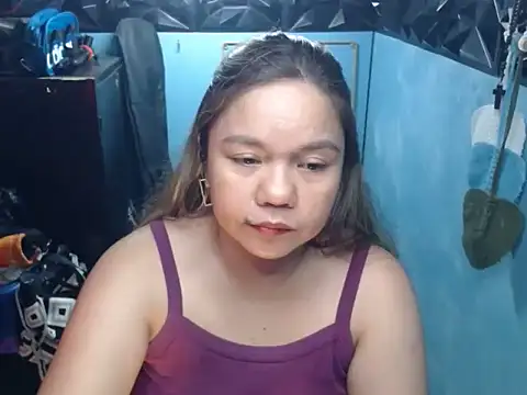 ambersmile online show from April 23, 3:19 am