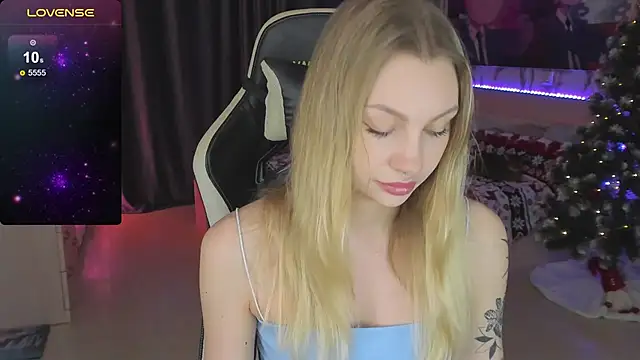 BiMolly online show from February 24, 5:20 pm