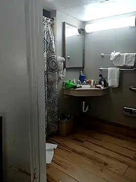 Snapshot of PichyPrettyPussy chatting on December 7, 9:22 pm PichyPrettyPussy online show from December 7, 9:22 pm