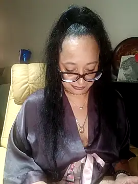 Snapshot of PichyPrettyPussy chatting on October 23, 7:56 pm PichyPrettyPussy online show from October 23, 7:56 pm