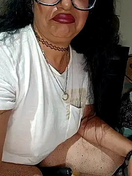 Snapshot of PichyPrettyPussy chatting on October 24, 11:17 am PichyPrettyPussy online show from October 24, 11:17 am