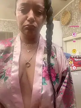 Snapshot of PichyPrettyPussy chatting on May 13, 3:20 pm PichyPrettyPussy online show from May 13, 3:20 pm