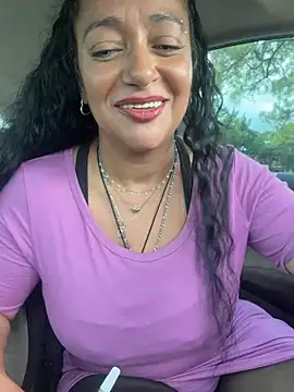 PichyPrettyPussy online show from August 8, 1:57 pm