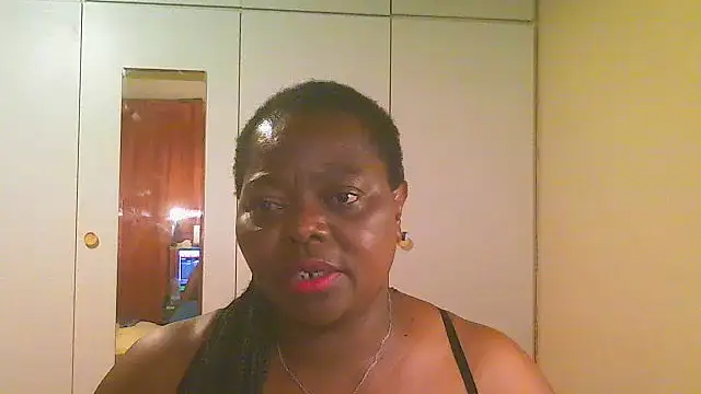 MatureBoobsDiva online show from February 25, 8:09 pm