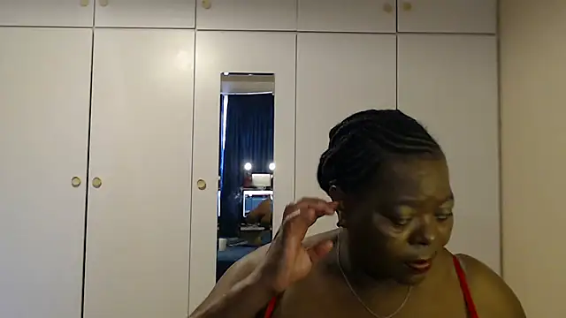 MatureBoobsDiva online show from October 15, 2:39 pm