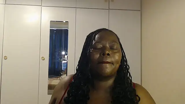 MatureBoobsDiva online show from December 19, 9:16 am