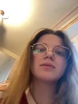 -MimmiLissa- online show from February 4, 6:30 am