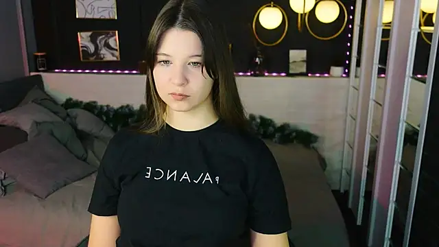 ElizaMild online show from December 21, 1:51 pm