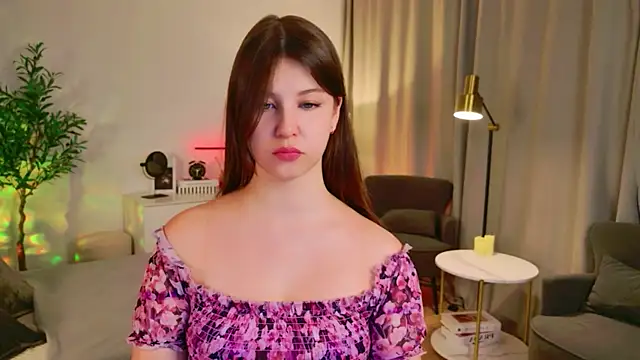 Snapshot of ElizaMild chatting on June 13, 1:20 pm ElizaMild online show from June 13, 1:20 pm