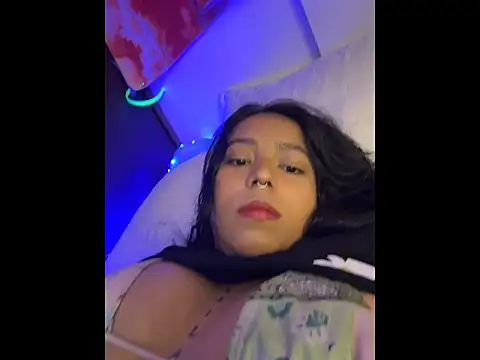 Snapshot of Naiara_sex chatting on May 23, 4:07 am Naiara sex online show from May 23, 4:07 am