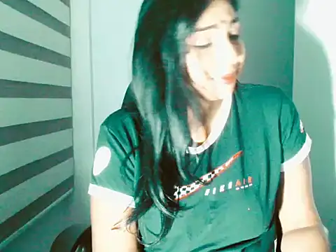 Snapshot of apishkagalmon chatting on May 24, 7:30 pm apishkagalmon online show from May 24, 7:30 pm