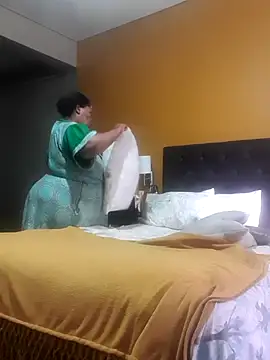 zandile online show from February 28, 2:29 pm