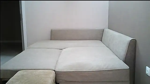 Snapshot of ivanka73 chatting on February 1, 3:19 am ivanka73 online show from February 1, 3:19 am