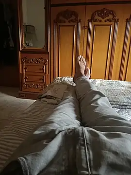 Bobby967 online show from November 18, 9:36 am