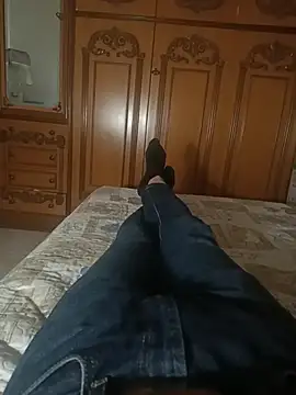 Snapshot of Bobby967 chatting on February 7, 5:16 pm Bobby967 online show from February 7, 5:16 pm