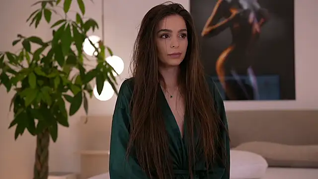 Snapshot of DoviaClaire chatting on September 30, 6:18 am DoviaClaire online show from September 30, 6:18 am