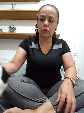 BadMicaela1 online show from November 25, 5:07 am