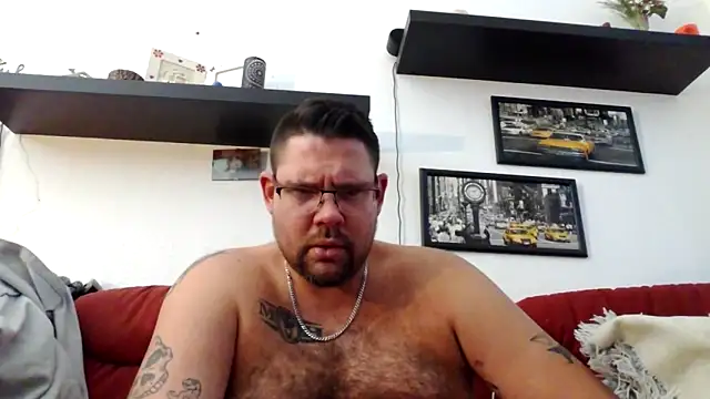 sexykevin17cm online show from February 6, 3:15 pm