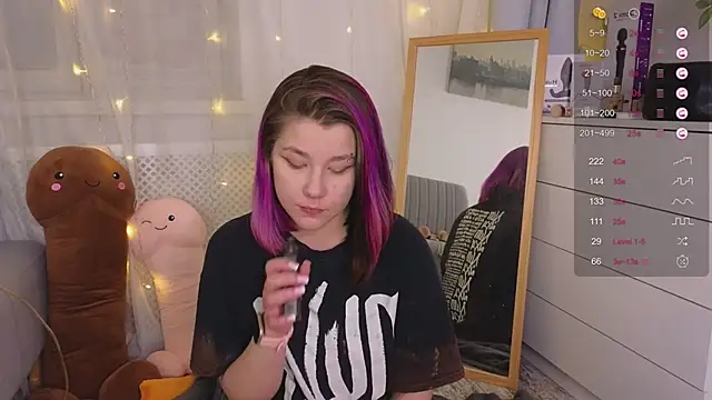 Mira Falls online show from January 21, 9:03 am