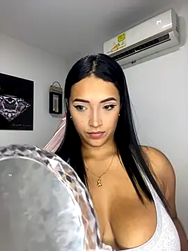 Shantal Lovee online show from September 16, 12:22 am