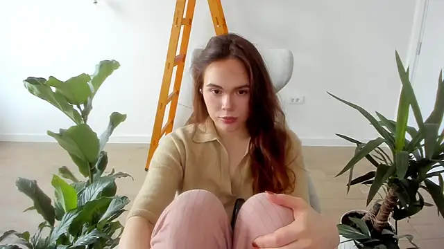 Snapshot of Pokemeboy chatting on December 6, 10:49 am Pokemeboy online show from December 6, 10:49 am