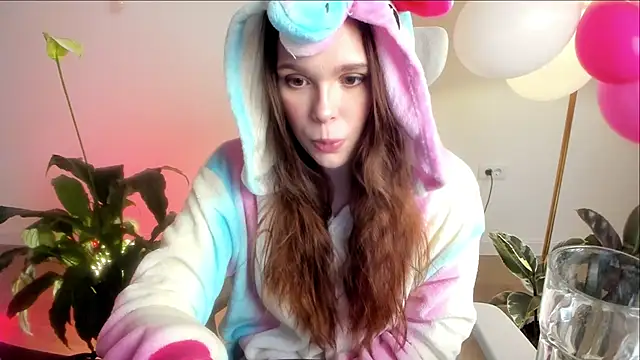 Snapshot of Pokemeboy chatting on February 26, 8:00 pm Pokemeboy online show from February 26, 8:00 pm