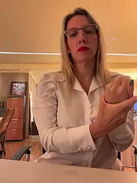 Snapshot of Gatitacarlita chatting on February 14, 8:05 pm Gatitacarlita online show from February 14, 8:05 pm