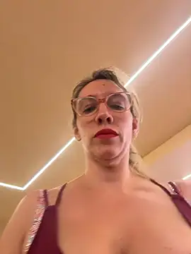 Snapshot of Gatitacarlita chatting on November 24, 4:29 pm Gatitacarlita online show from November 24, 4:29 pm