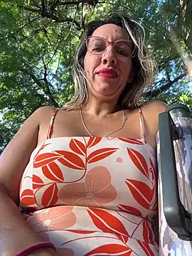 Gatitacarlita online show from March 13, 10:33 am