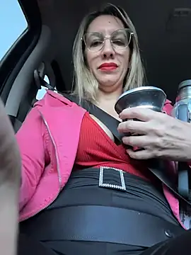 Gatitacarlita online show from April 27, 10:57 am