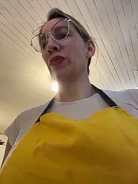 Snapshot of Gatitacarlita chatting on June 3, 6:57 pm Gatitacarlita online show from June 3, 6:57 pm