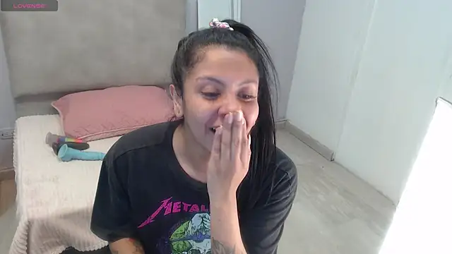 Snapshot of valevicious chatting on November 18, 9:08 pm valevicious online show from November 18, 9:08 pm