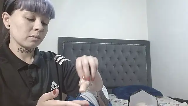 dulce maria x online show from March 15, 2:01 pm