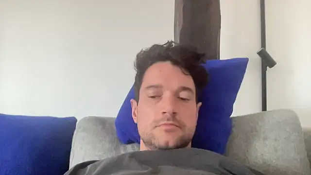 Snapshot of Jayjay1999x chatting on March 12, 10:05 am Jayjay1999x online show from March 12, 10:05 am