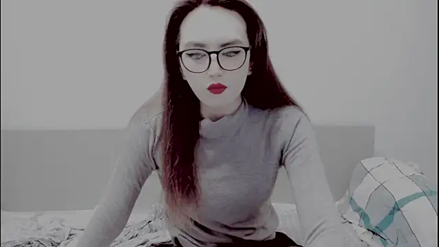 Snapshot of MinniMaksy chatting on February 19, 9:47 pm MinniMaksy online show from February 19, 9:47 pm