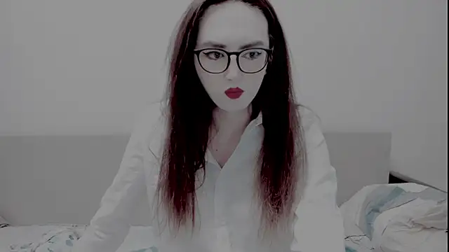 Snapshot of MinniMaksy chatting on February 22, 9:56 am MinniMaksy online show from February 22, 9:56 am