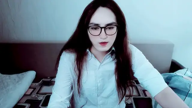 MinniMaksy online show from June 8, 2:39 pm