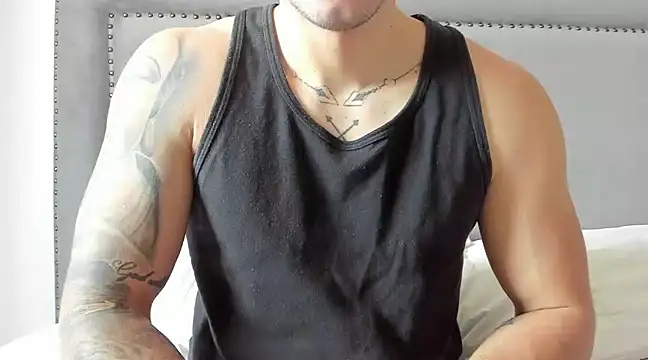 Snapshot of spartacozz chatting on February 2, 9:13 pm spartacozz online show from February 2, 9:13 pm