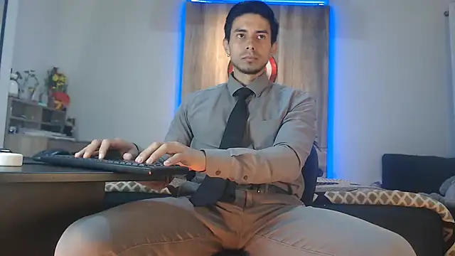 Andrew 4  online show from September 13, 3:50 am