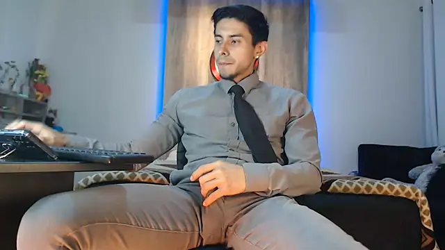 Andrew 4  online show from September 15, 4:12 am