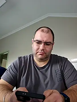 Andrew1900529 online show from December 12, 1:17 pm