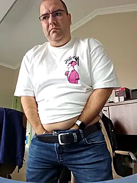 Andrew1900529 online show from December 3, 9:29 am