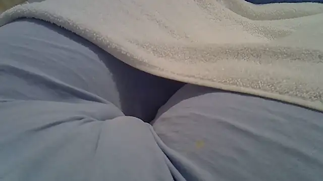 Snapshot of perescam chatting on December 17, 2:28 am perescam online show from December 17, 2:28 am