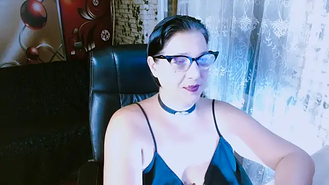 Snapshot of Veraluz chatting on August 9, 7:30 pm Veraluz online show from August 9, 7:30 pm