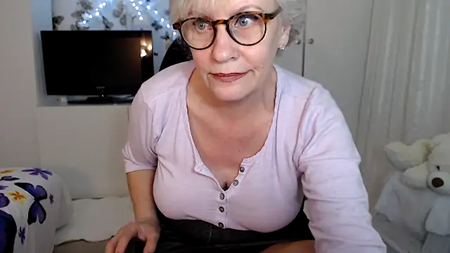 Ghertrude52 online show from March 14, 4:21 am